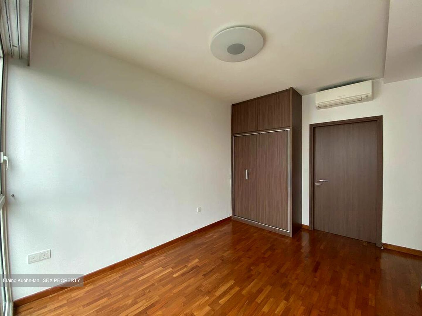 1 Canberra (D27), Condominium #518181251